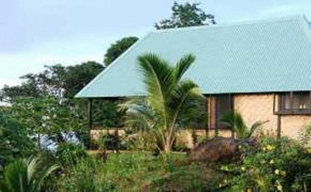 Palmlea Farms Lodge & Bures - Villas Labasa Bilik gambar